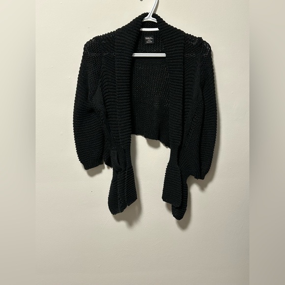 Tribal Cropped Knit Cardigan - Picture 2 of 4